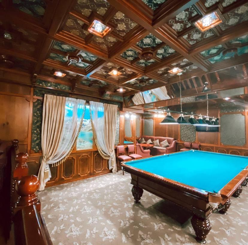 Galeon Hotel Bishkek Exterior foto